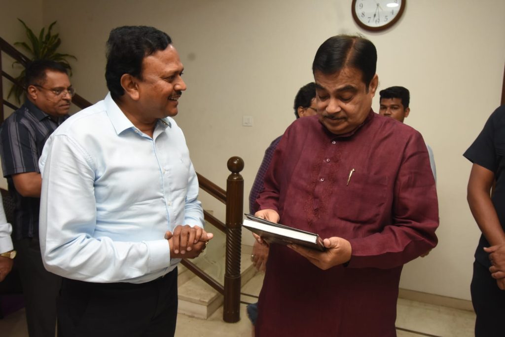 Blessings from Shri Nitin Gadkari 2