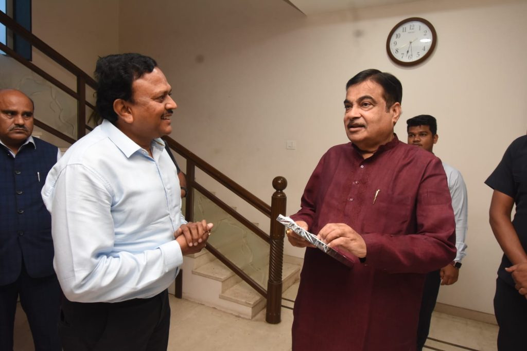 Blessings from Shri Nitin Gadkari 3
